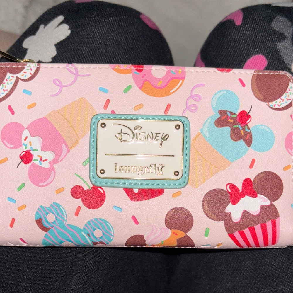 Loungefly Disney Sprinkle Pattern Wallet - Picture 10 of 10